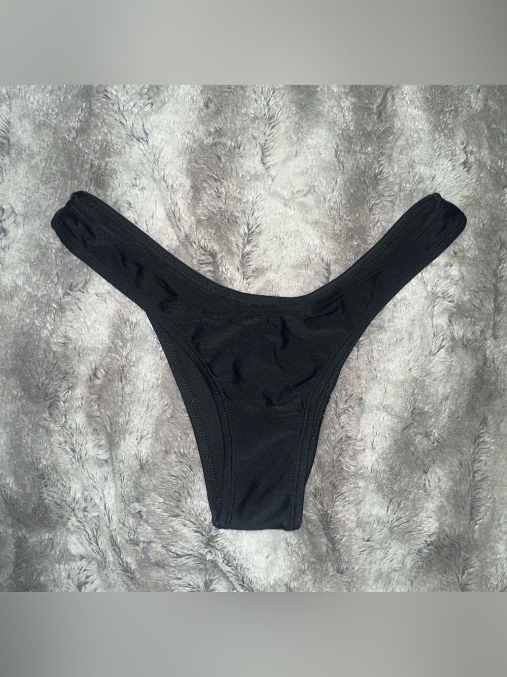 BRAND NEW women’s medium Black bikini cheeky bottoms